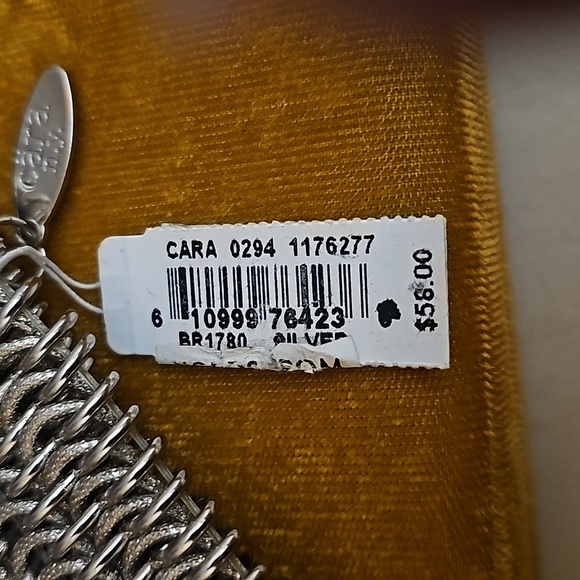 Cara Chain Stretch Bracelet - Picture 5 of 5